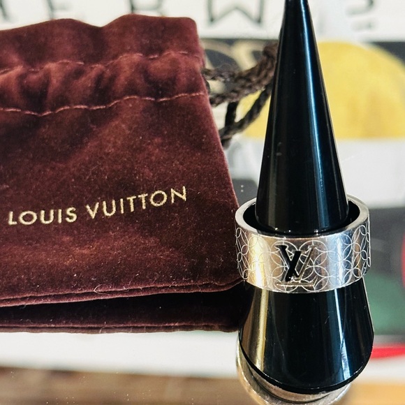 Louis Vuitton Accessories - 🔥 LOUIS VUITTON RING MONOGRAM Size 10 w/Dust Bag
